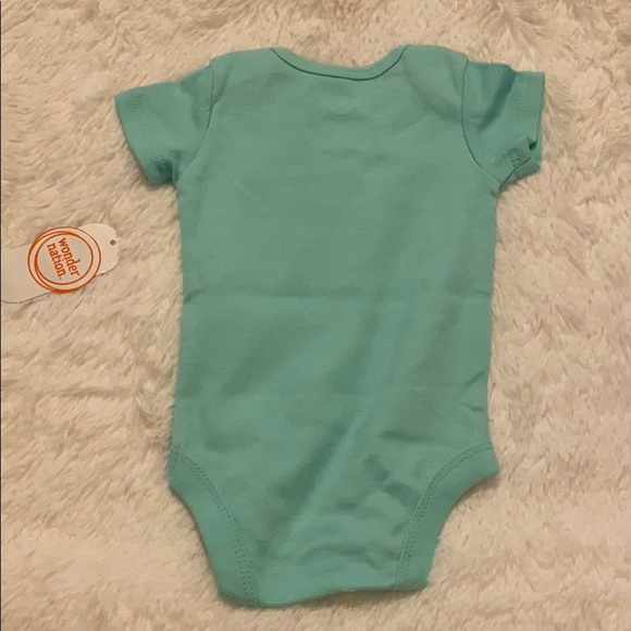 New “Glamorous like Grandma” printed Onesie - Picture 3 of 3